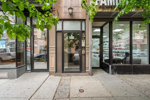 307 1st St #2, Hoboken, NJ 07030