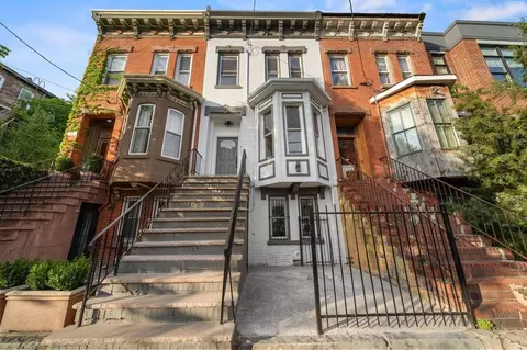 122 5 Harrison Ave, Jersey City, NJ 07304