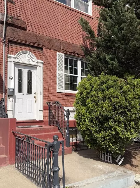 49 E 33rd St, Bayonne, NJ 07002