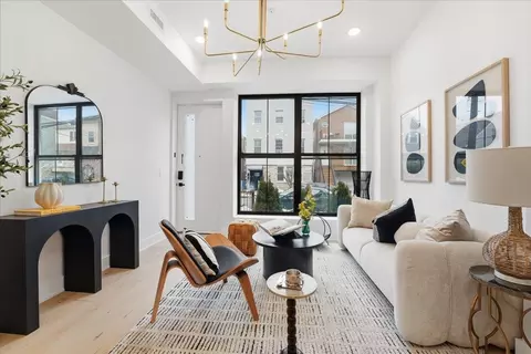 15 Manhattan Ave #1, Jersey City, NJ 07307