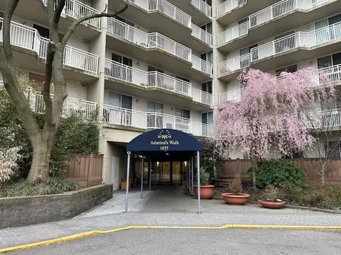 1055 River Rd #501, Edgewater, NJ 07020