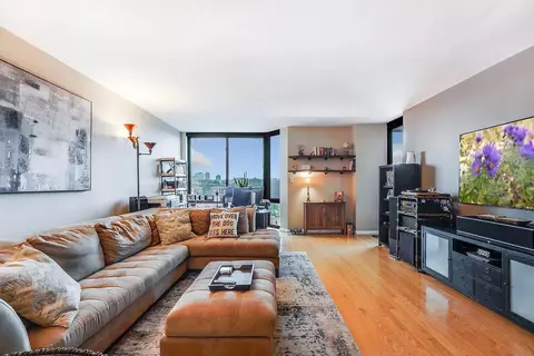 700 Grove St #12D, Jersey City, NJ 07310