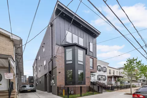 109 Webster Ave #1, Jersey City, NJ 07307