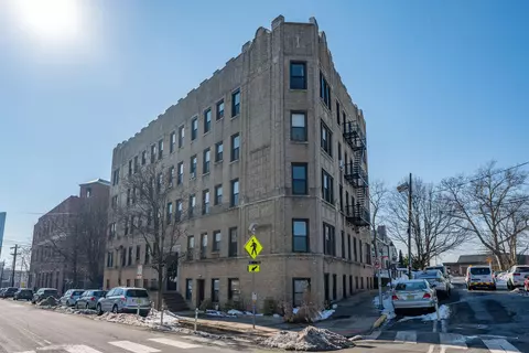 787 Summit Ave #11, Jersey City, NJ 07307