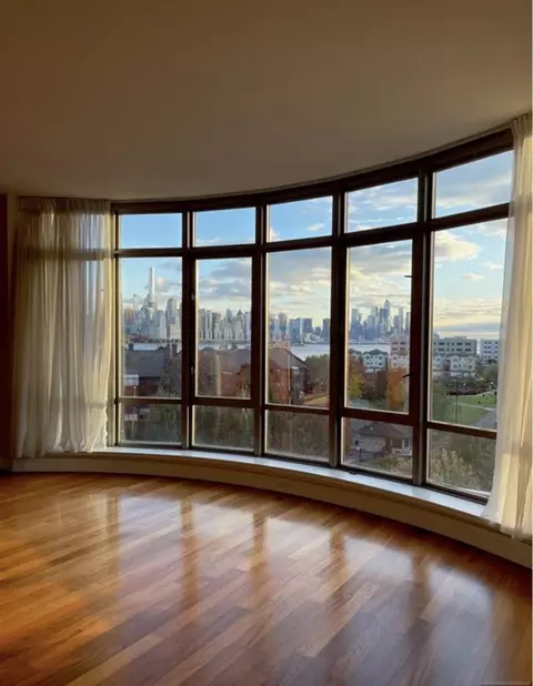 8100 River Rd #602, North Bergen, NJ 07047