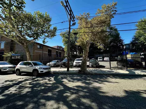 33 Prescott St, Jc Bergen-lafayett, NJ 07304