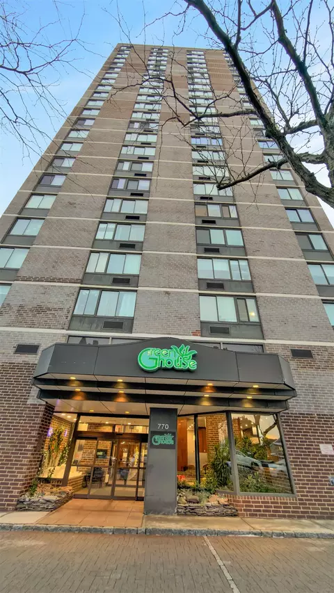 770 Anderson Ave #22H, Cliffside Park, NJ 07010