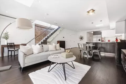 227 Montgomery St #3, Jersey City, NJ 07302