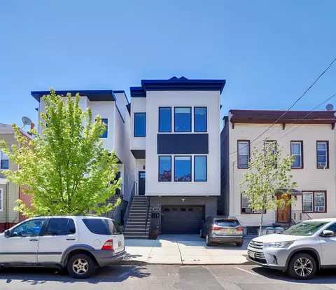 111 Poplar St, Jersey City, NJ 07307