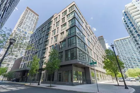 2 Shore Ln #412, Jersey City, NJ 07310