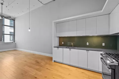 50 Dey St #224, Jersey City, NJ 07306
