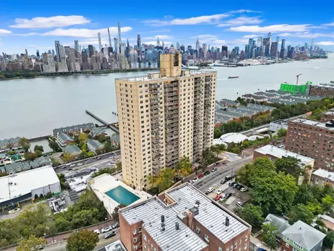 6600 Blvd E #15A, West New York, NJ 07093