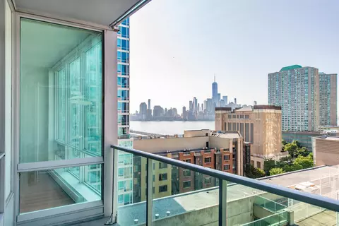 1 Shore Ln #1210, Jersey City, NJ 07310