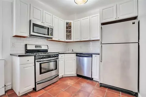 6015 Blvd E #C3, West New York, NJ 07093