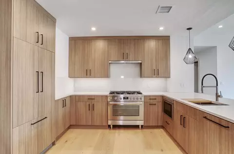 921 Madison St #505, Hoboken, NJ 07030