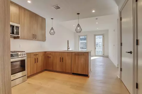 921 Madison St #401, Hoboken, NJ 07030