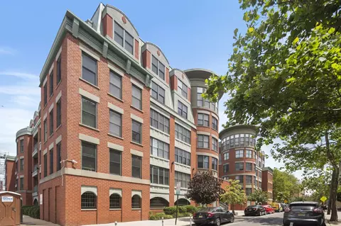 402 9th St #W3J, Hoboken, NJ 07030