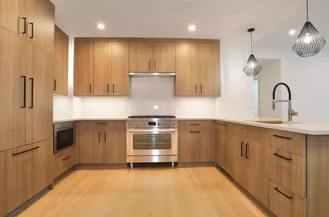 921 Madison St #203, Hoboken, NJ 07030