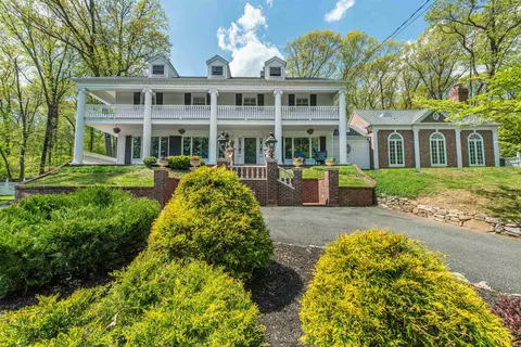 45 Junard Dr, Morristown, NJ 07960