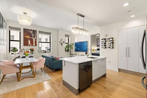4 Beacon Way #810, Jersey City, NJ 07304