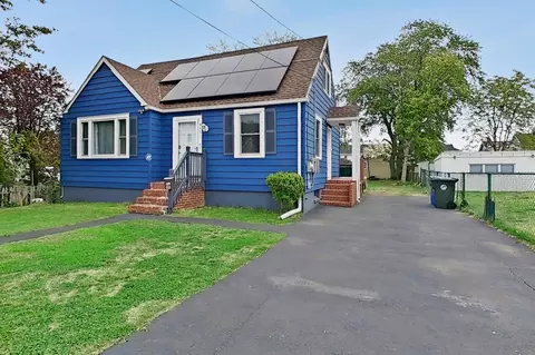 811 Lincoln Ave, Burlington, NJ 08016