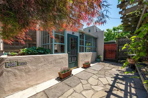 133 Mountain Rd, Jersey City, NJ 07307