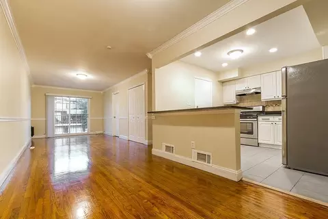 15 Skyline Dr, Jersey City, NJ 07305
