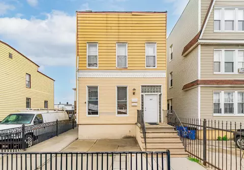 307 Old Bergen Rd, Jersey City, NJ 07305