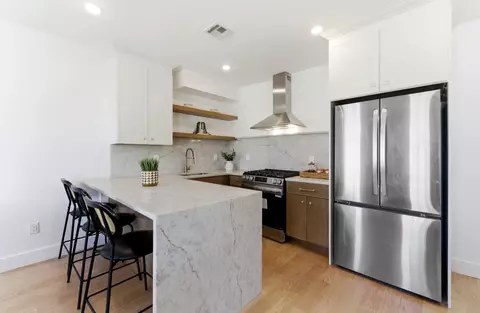 113 5 Oak St #2, Jersey City, NJ 07304