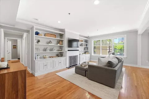 82 Clinton St #2C, Hoboken, NJ 07030