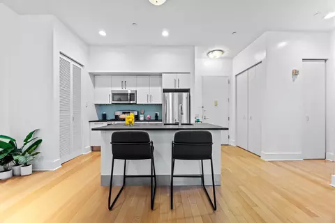4 Beacon Way #211, Jersey City, NJ 07304