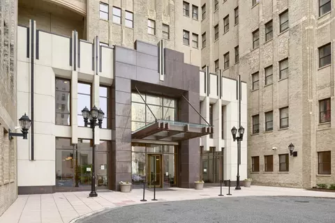 4 Beacon Way #211, Jersey City, NJ 07304