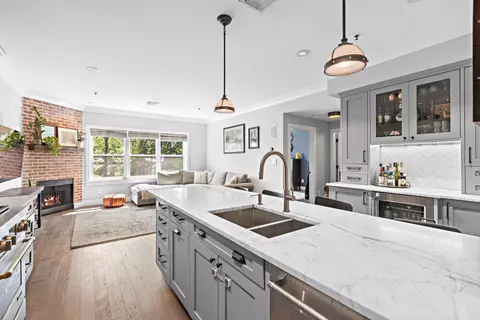 1313 Park Ave #4C, Hoboken, NJ 07030