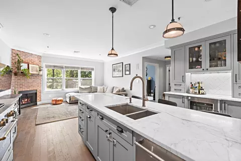 1313 Park Ave #4C, Hoboken, NJ 07030