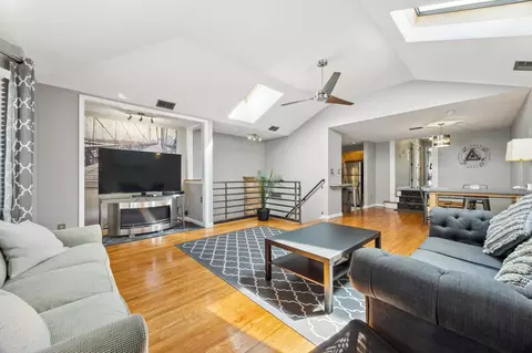 242 Baldwin Ave #2, Jersey City, NJ 07306