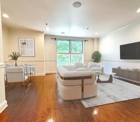 70 Adams St #2F, Hoboken, NJ 07030