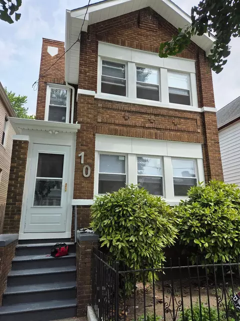 10 Wade St, Jersey City, NJ 07305