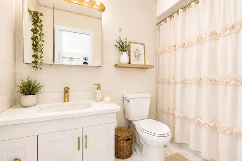 Bath - 210 Alps Rd, Wayne, NJ 07470 photo 4 of 4