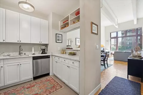 1500 Hudson St #2L, Hoboken, NJ 07030