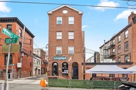 61 6th St #1, Hoboken, NJ 07030
