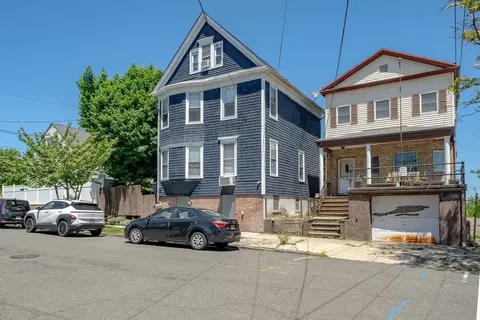 71 E 31st St, Bayonne, NJ 07002