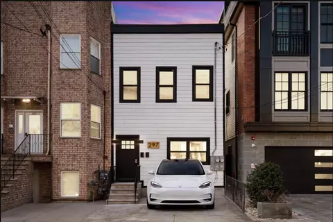 297 New York Ave, Jersey City, NJ 07307