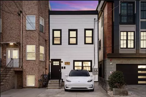 297 New York Ave, Jersey City, NJ 07307