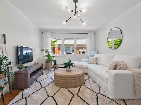 68 Broadway #F, Bayonne, NJ 07002