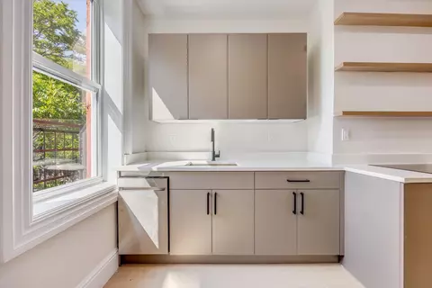 147 New York Ave #3L, Jersey City, NJ 07307