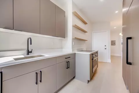 147 New York Ave #3L, Jersey City, NJ 07307