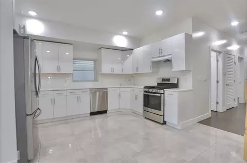 647 Ocean Ave #1, Jersey City, NJ 07305