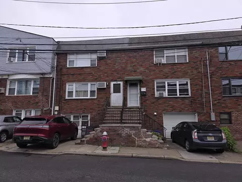 23 Alan Ter, Jersey City, NJ 07306