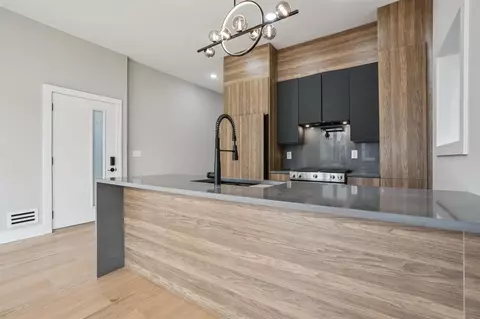 68 Thorne St #1, Jersey City, NJ 07307