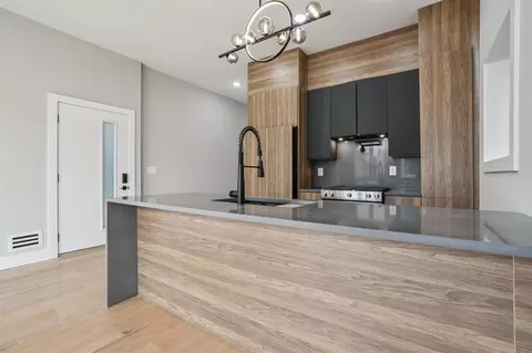 68 Thorne St #1, Jersey City, NJ 07307